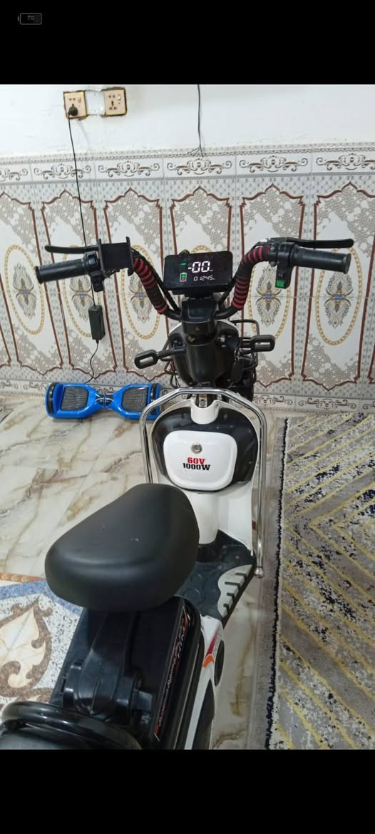 السلام عليكم دراجه شحن حجم 20 دراجه نظيفه كلش دراجه بطاريات 16 امبير دراجه حلوه نظيفه بطاريات تسوون شاتهن سويتش زائد بصمه سرعه 99 دراجه كلش نظيفه ربع دينار ما تصرف عليها مكاني البصره القبله السعر 275 وبيها مجال للشغل والشراي يتصل على هذا الرقم او يراسلني واتساب ***********
