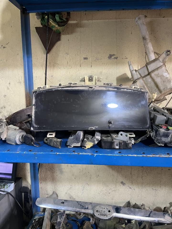 سلام عليكم 
متوفر غراض تفصيخ جميع سيارات الايرانيه والكورية 
ومتوفر جميع مكاين وكيوره
 سايبا طيبه بيجو بارس سمند 
ومتوفر تحويره كامله كورلا نحله ومكينه كورلا  ام جف 
متوفر غراض شيري A5 
وعراض شيري كوين 
وتفصيخ سياره كامله QQ 
موقع كراج 
قوس بغداد منطقة النتصار مقابيل مقر الحشد 
بداره ابو كرار 
رقم الهاتف ***********
