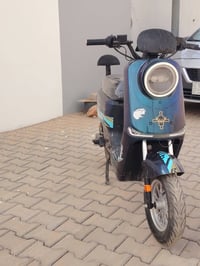 شلونكم شباب دراجه شحن للبيع ما عايزه برغي اليردها السعر خاص او هذه الر...