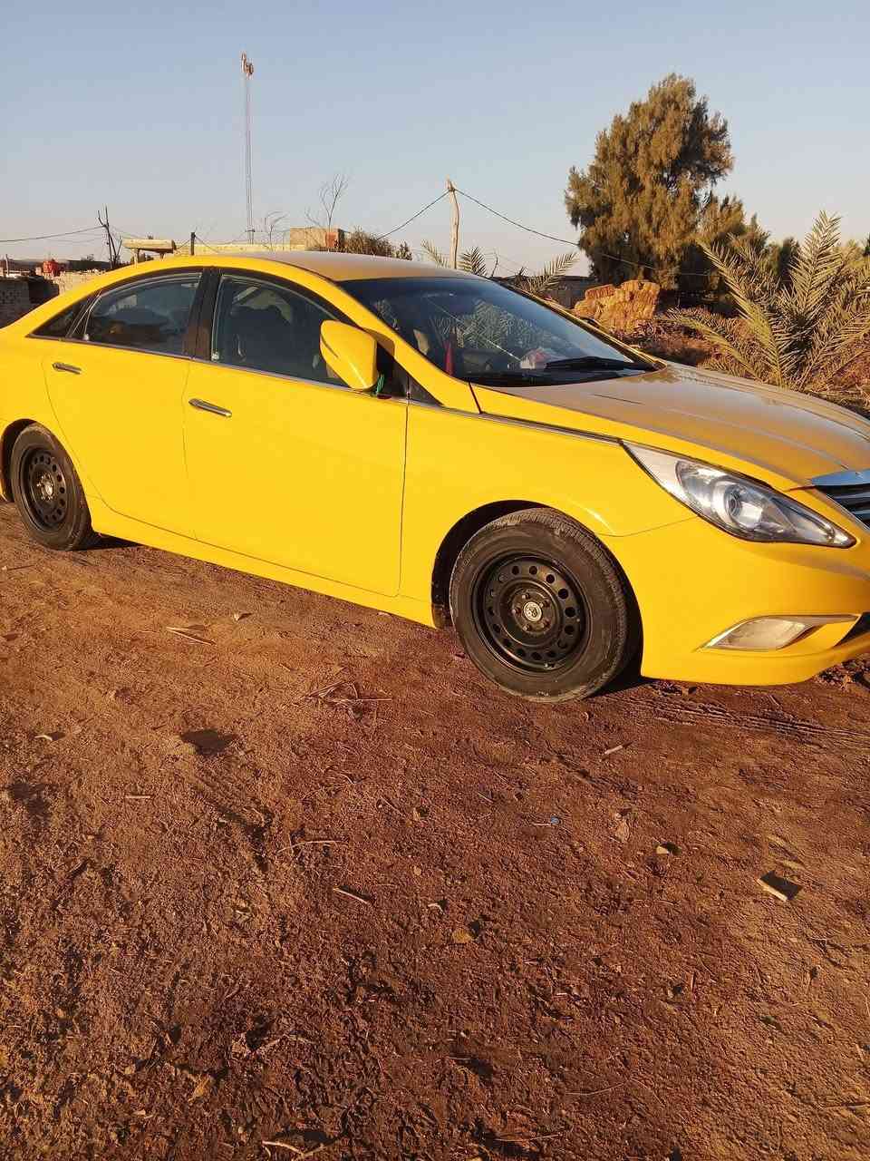 السلام عليكم سوناتا امريكيه مديل 11 رقم قادسيه  السعر 90 وبيها مجال  المكان  الديوانية رقم الهاتف ***********
