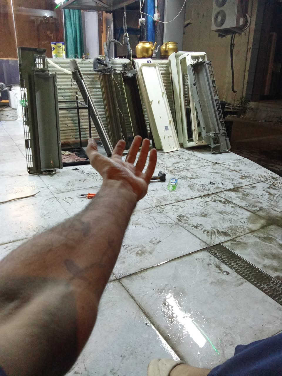 *صيانة - نصب - غسل - شد سبالت

 وكافة الأجهزة  الكهربائية*  

✅ فحص وصيانة كاملة للسبلت  

✅ غسل وشحن غاز بأحدث الأجهزة
  
✅ نصب وشد سبالت احترافي  

✅ ضمان على الشغل ومواد أصلية  

*للاستفسار والحجز:*  
📞 ***********

