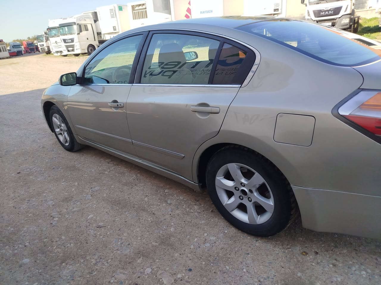 براوە
2008
سعری40
***********
