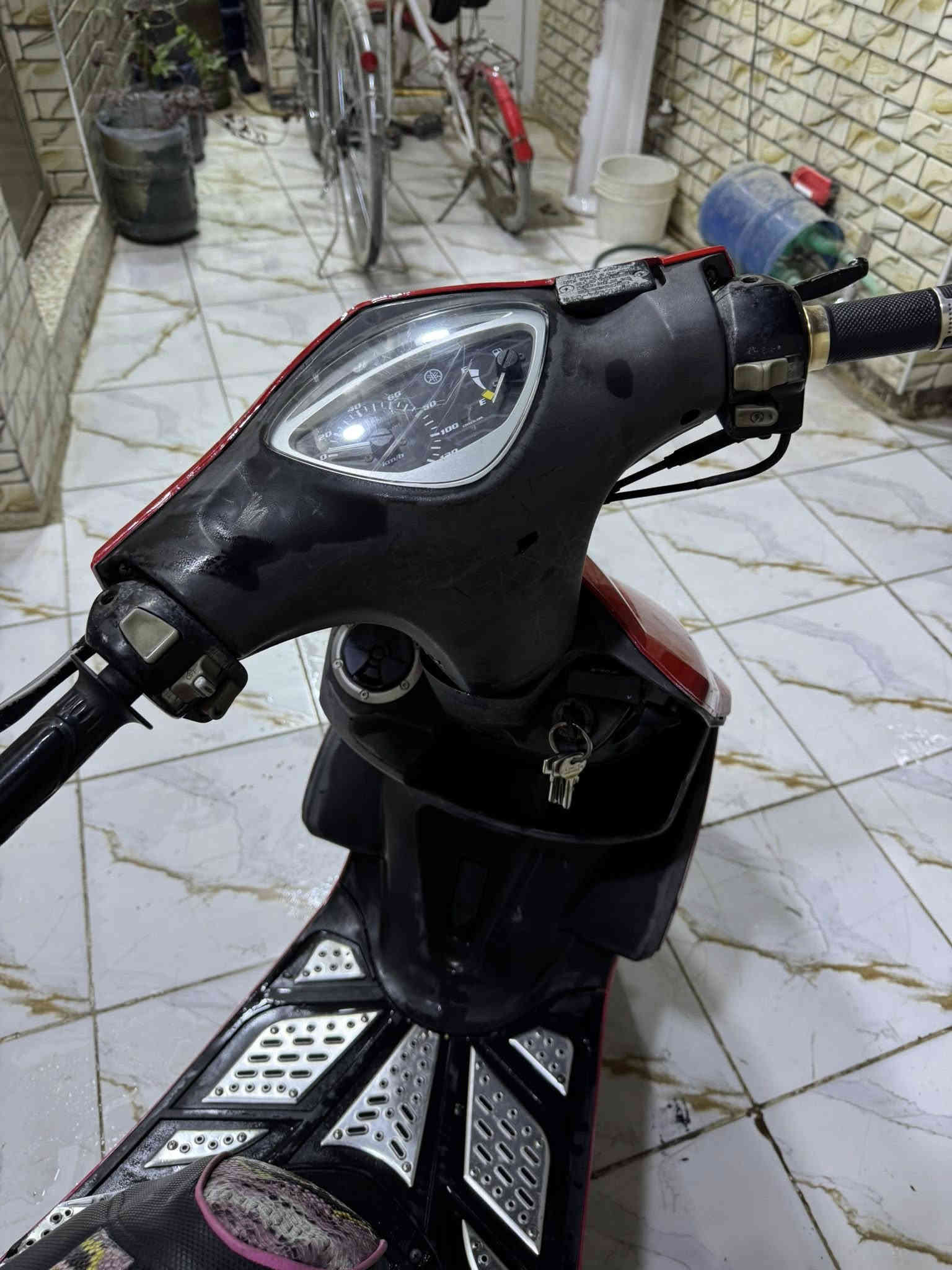 ‏سلام عليكم دراجة لمبة دراجة وكالة دراجة ما مفتوح برق بها واحد ما ملعوب مكينة تها دراجة مكينة 0تها 55 بلادي ما نازلة من الحاوية صار لها خمس ايام بيها تزويد ترزي الدراجة اللي بها رياضي دبل خلفي صال أصلي ما بها شي تجاري الدراجة نصبه وجمال اللي يأخذها ما يخسر***********
