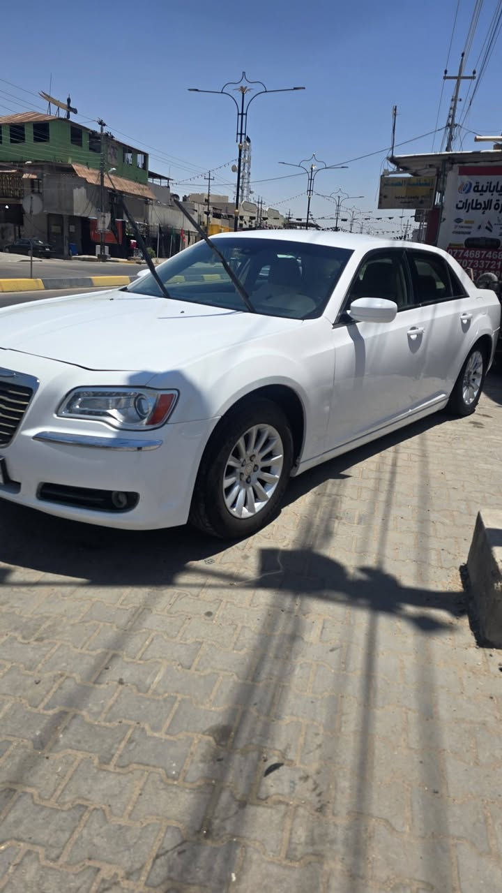 سلام عليكم
اوباما دخول جديد ٢٠١٤ اصل
بدون كص السياره خليجي 
دواخل بيجي شاشه جبيره 
تحكم ستيرن ماشيه ٢٢٤الف
مكاني البصره السعر ٨٥ ورقه
***********
