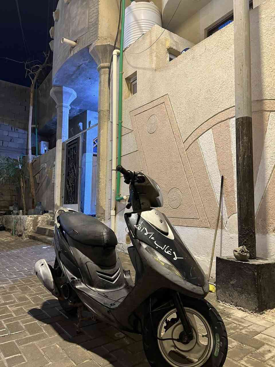 ماكس عدله ملاح فول مامفتوحه وكلها بلاديه قطعه تجاري مابيها اكفلها من الفتح والسرقه مكاني بصره جمهوريه ***********
