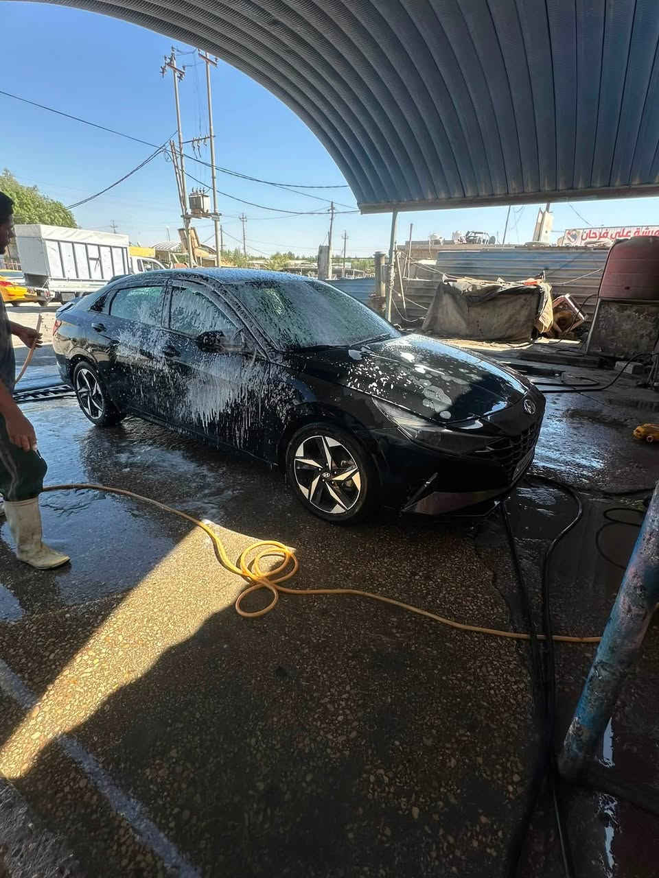 السلام عليكم
الانتراء 2023 ماشيه 60ميل 
بيها مكانات صبغ 
ستفسار ***********
