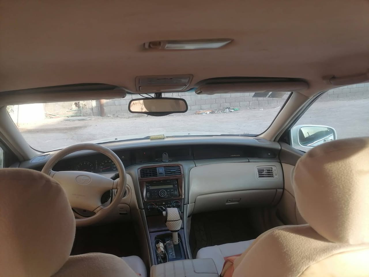 السلام عليكم
للبيع فلون مديل 2001 خليجي رقم بصره مصبوعه عام سياره بدون ضربه 
محرك كير خير من الله  تبريد واكف عنوان البصره ابو الخصيب سعر 65 وبيه مجال بسيط رقم ***********
