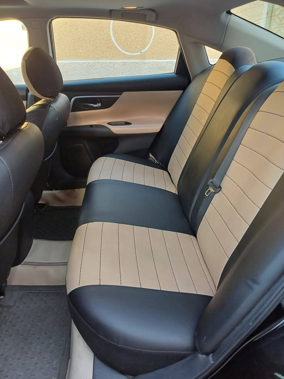 سلام عليكم
نيسان التيما موديل 18 فئة SV
فتحة+ بصمة تشغيل وابواب +رادار +تحكم ستيرن كامرة 
كشنات جلد كهرباء تدفئة+ تبريد قطعتين +تشغيل عن بعد 
مبدل كير جديد مال موديلهة وشادلهة براد تبديل صدر جديد قبل شهرين رقم نجف انكليزي بأسمي تحويل مباشر 
السعر 120$ بيهة مجال لشراي 
(***********)
