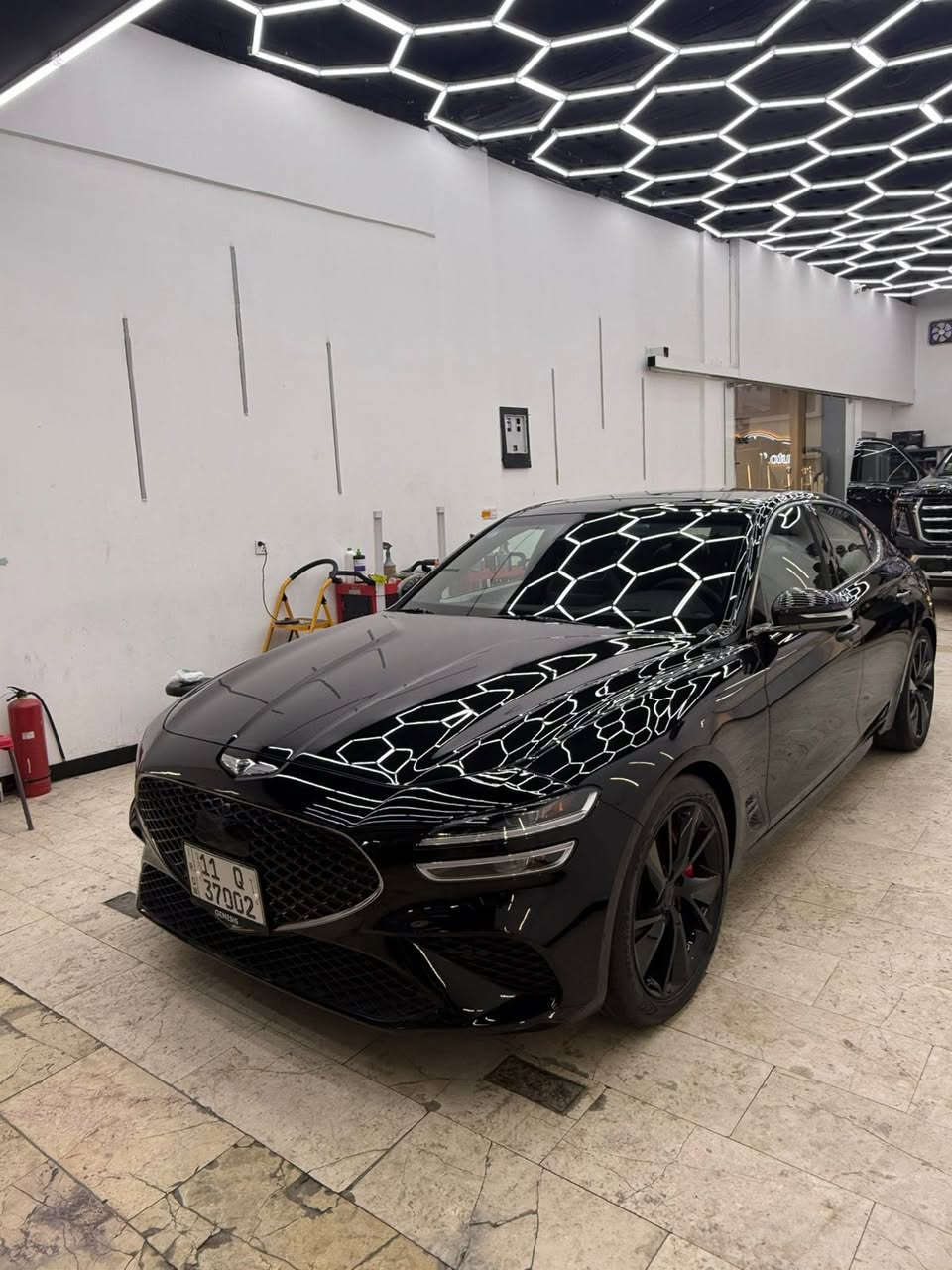 السلام عليكم 
جنسس
G70  برستيج
٢٠٢٣ موديل 
محرك ٦ سلندر توين تيربو 
بانوراما 
جلد 
كشنات تبريد تدفئة 
جنطه كهربائيه 
داتشو 
فول مواصفات للاخير برستيج 
بيع جاملغ خلفي حادثه فقط
وهنا بابين صار بيه
سعره. ٢٣٥  مال بيع وبيه مجال 
للاستفسار 
***********
