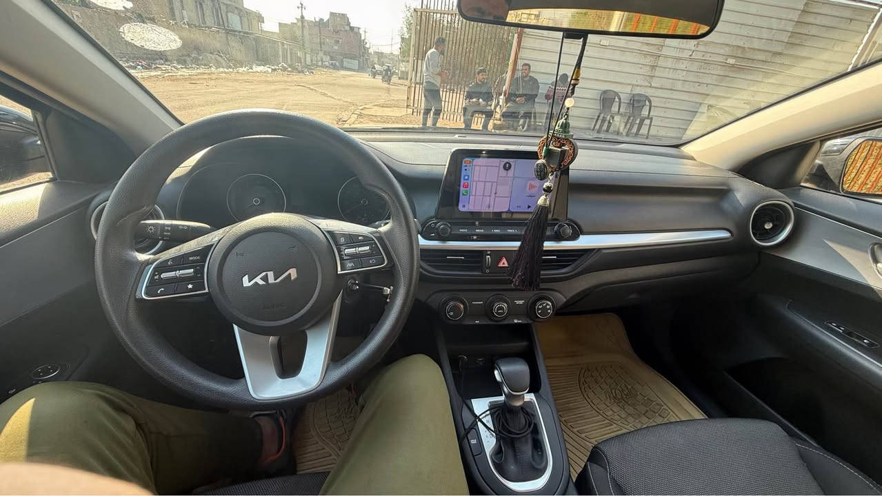 السلام عليكم
كيا فورتي  موديل 2023
 للبيع فقط بدون مراوس
  السعر(148) بيها مجال بسيط
دخول جديد ورقم اربيل جديد وهزه جديده
 • المحرك: 2000 دوش
 • شاشه تدعم الكاربلي والاندرويد اوتو 
 كاميرا خلفية
 • رادارات
 • 3 أنظمة قيادة
 • تحكمات ستيرن+ نظام تحديد المسار
ماشية ٦٦ كيلو وقابل للزيادة
 بدون ايرباك بدون دواخل بجم كبس
شواصي لغود كله كفالة
• السيارة نظيفة جداً وجديدة بمعنى الكلمة بدون اي حادث فقط سرقة جاملغ الامامي صفحة السائق ومثل مموضح بالسونار كم مكان رصع مال تحميل فقط 
العنوان / بغداد - البلديات

التواصل 
*********** بغداد, العراق
