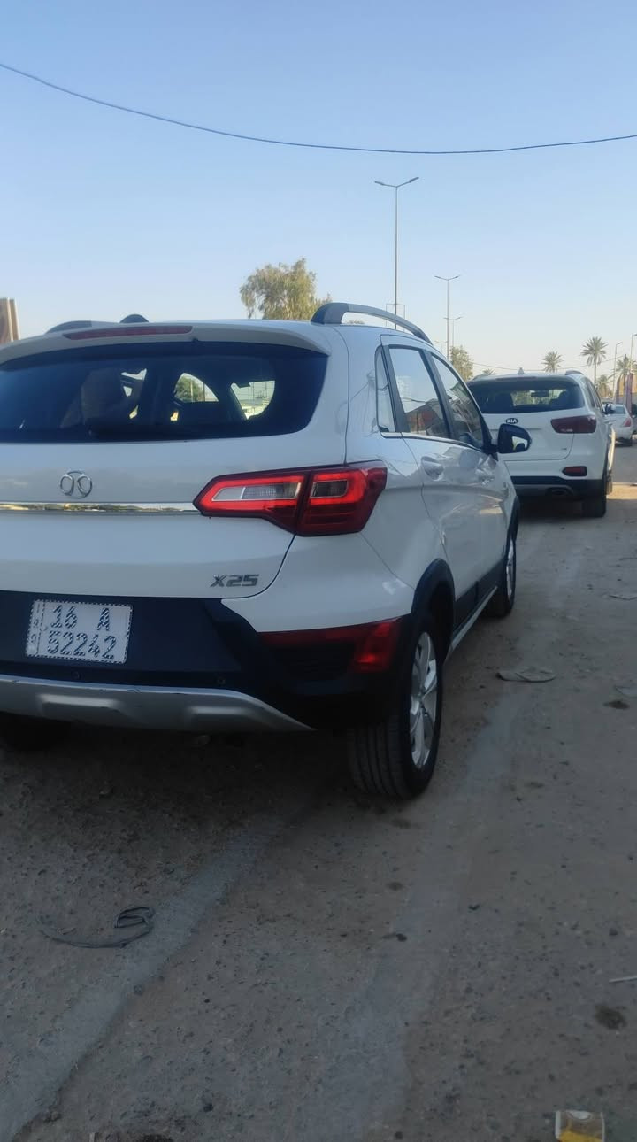 السلام عليكم للي يدور سيارة رخيصة وخدمية خل يتصل على الرقم وبي خير ويدلل ‏‪ ***********‬‏ السيارة صيني نوعيتهة بايكنج تبريد ثلج كير ومكينة بل جيس شاشة بل دشبول السيارة خدمية بشكل و خاصتن بل داخل و السيارة رخيصة وبيهة مجال للشراي المو شراي لا يتعبنة رجاءً السعر 75 وبيهة مجال
