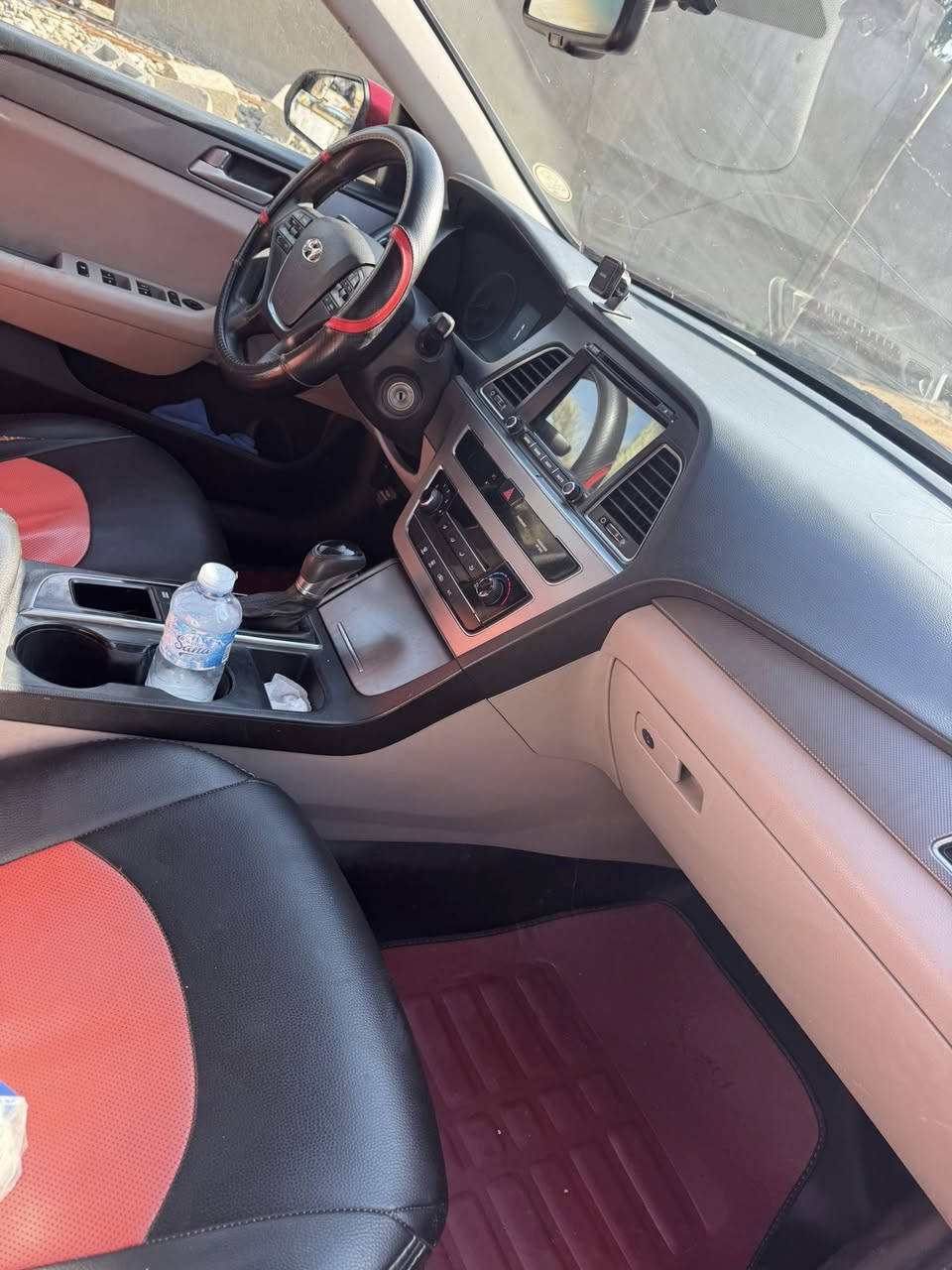 سوناتا 2015 السونار مرفق مع الصور 
بدون ضربه ولا دواخل سياره مال بيت كلش جديده 
السعر 123
العنوان ديالى الخالص 
***********
