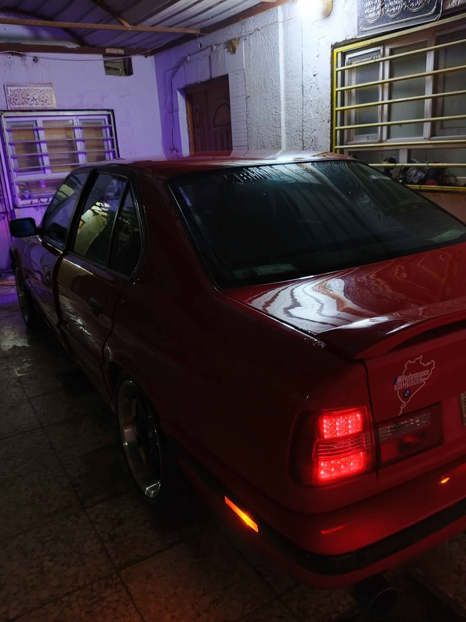 Bmw 525i
مكينه وكير وتبريد كفاله سنويه جديده لغايه 2031
ب اسمي تحويل مباشر هزه جديده 
اكزوز رياضي نظام بوابه 
ويل m5 اصل 
مصبوغه عام جماليه فقط 
*********** المحاويل, بابل
