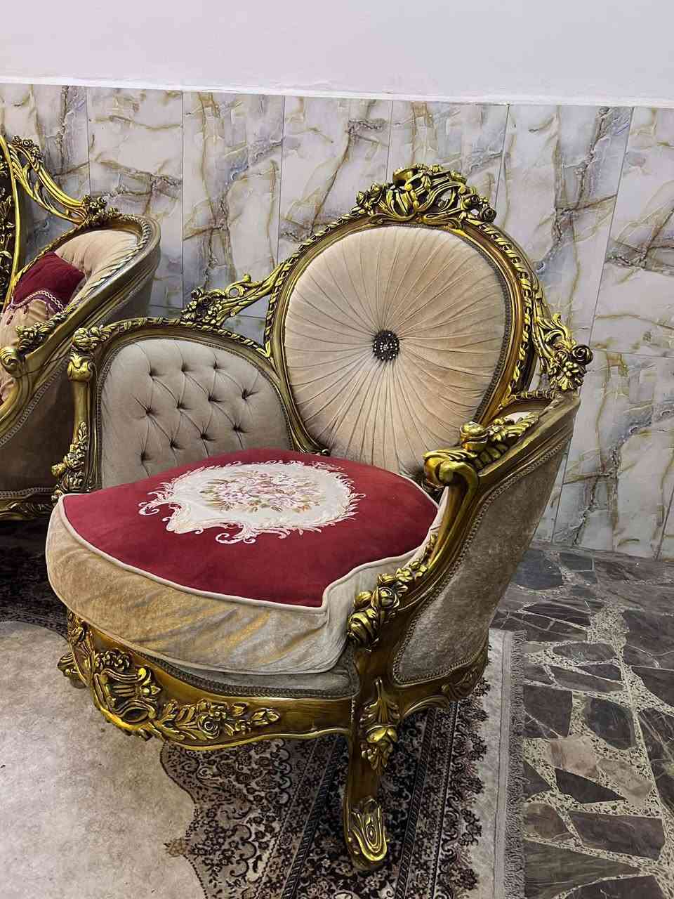 تخم زان مصري 10مقاعد طبله وسطيه أخو الجديد مكان المنصور للتواصل ***********
