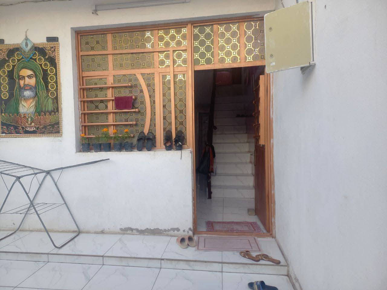 دار اللبيع حي سفير اول فرع من كهوة جاكي
مساحة 100 مربع
***********
