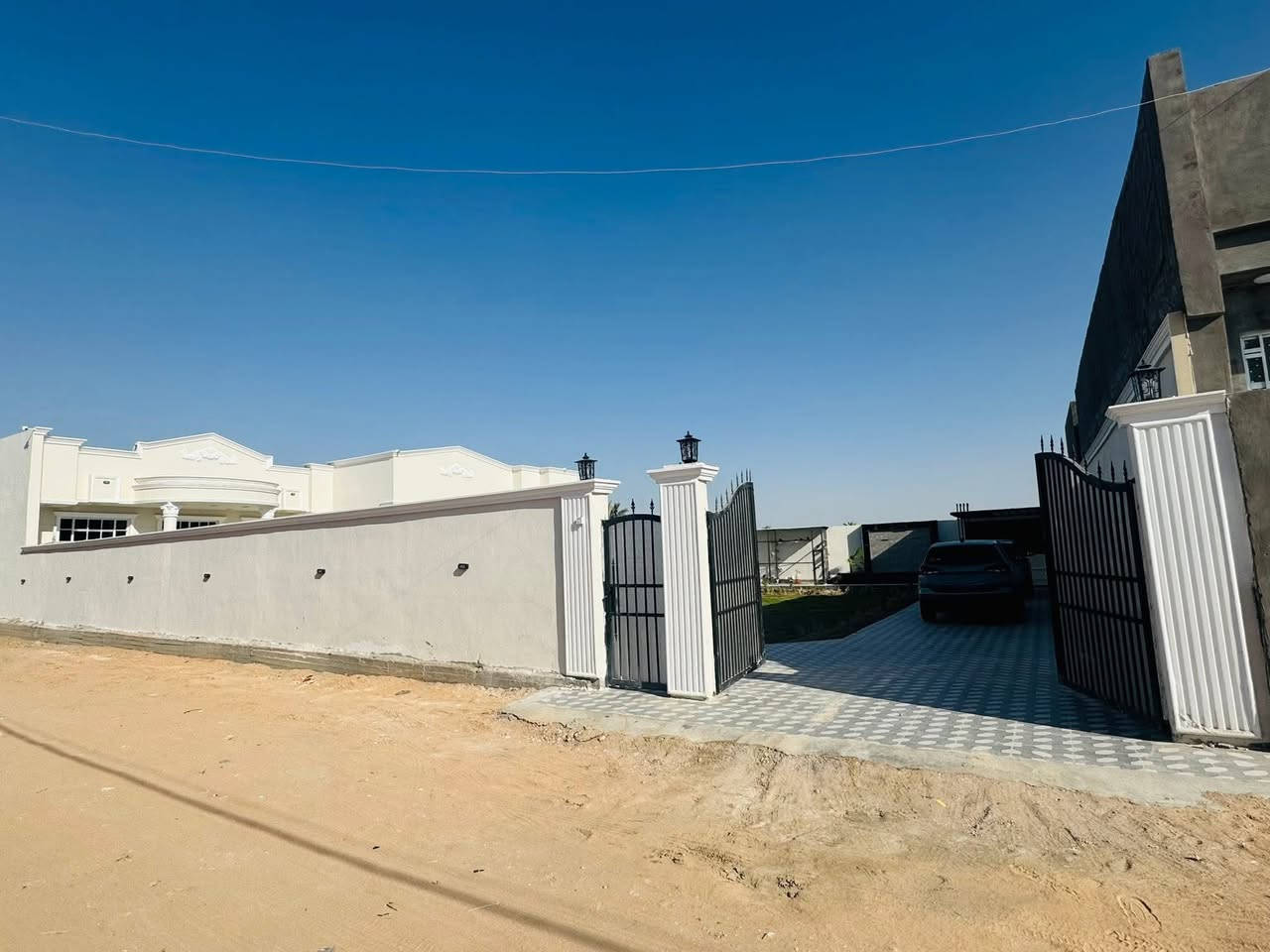 ‏‎#على_بركة_الله
🔥عروض اليوم🔥
دار_تصميم فله✅
 مساحه مميزه جدا 

❗️900متر❗️ 
🌀جنس العقار _طابو صرف زراعي 

تحويل مباشر باسم المشتري ❗️
                 🔹 تفاصيل 🔹 
🔹 حديقه خارجيه

🔹كراج سعه 3  سيارات 

🔹شوايات -+جلسه خارجيه+شلال 
🔹محميه صغيره 

              🔻 البناء🔻
🔻 غرف نوم عدد 2

🔻مطبخ 
🔻كلدور-

🔻 مضيف خارجي .+صحيات خارجيه 

🔻منور عدد1 
🔻مجمع صحيات داخلي 

❗️الفله مجهزه❗️

ديكورات -منضومه كامرات-

سخان ماء-خزان ماء-ماطور ماء-

 ♻️♻️♻️لمعرفه السعر ♻️♻️♻️ 

 فقط اترك تعليق ويتم الرد خاص لطفااااااا
للاستفسار 

مكتب احمد المرشدي 
عنوان المكتب شارع 80

مجاور لحوم الحرميين او مجمع تكافل الطبي 

***********
***********
