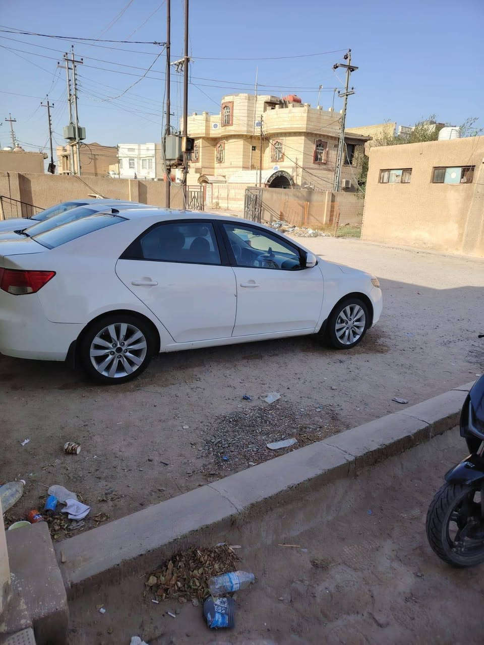 السلام عليكم سيراتو 12
رقم أربيلي انكليزي بسم ولد من الدوانيه سنويه ل٣٠ سونار مرفق ويا الصور موجوده بالسماوه 
  دهن اكسل توني بدلته
كير جديد لوك توني بدلته
تخم تاير من الاخير جاهزه ع كلشي شغل وطلع وين ماتريد
السعر ٨٢ قفل قفل ٨٠ من الاخير
 أي أستفسار ع  واساب واني خادم  ***********
