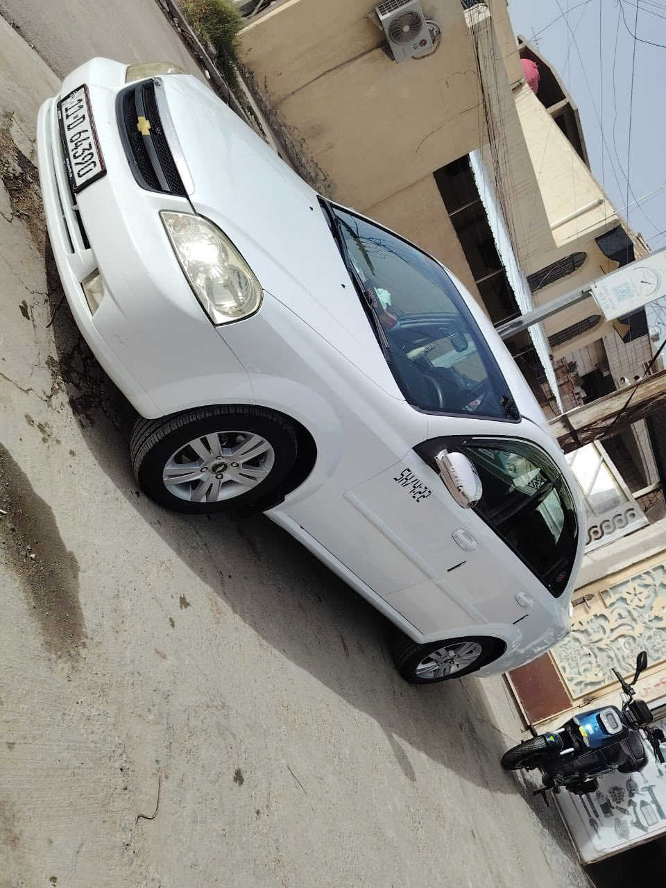 اوبترا 2011خليجي كفاله من صبغ وضربه بيها بس باب خلف السائق مبدل والسونار مرفق مكينه كير حداديه تخم تاير كله جديد ماشيه 183الف رقم بغداد جديد باسمي هزه جديده شرط التحويل السعر 90وبيها مجال بسيط للطيبين 
سكني الغزاليه 
***********
