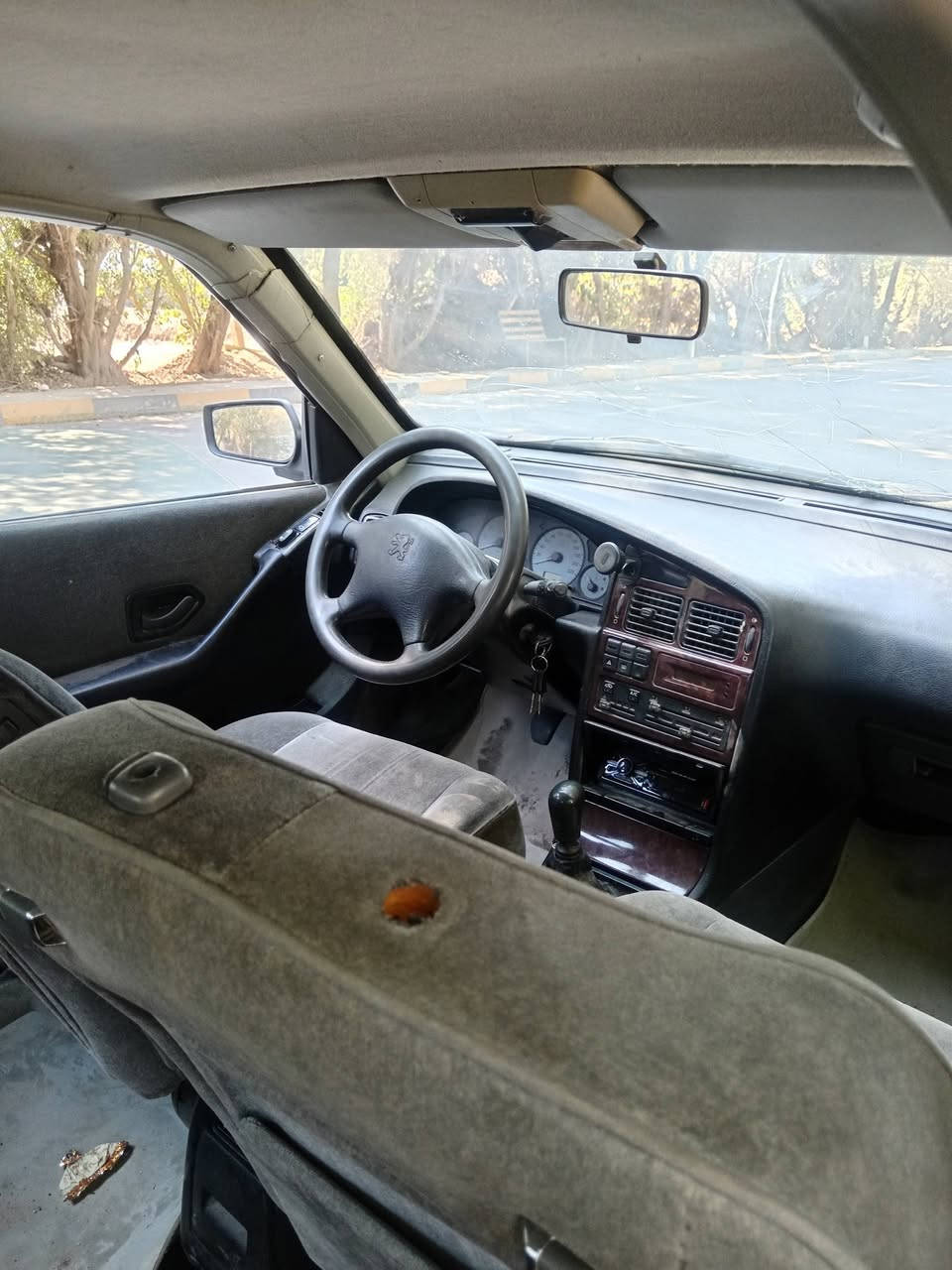 السلام عليكم
بيجو بارس 
مديل ١٢
السيارة حلوه
السنويه ساقطه من ٢٠٢٣
السيارة خير من الله 
فقط بيه خيط بخار
السيارة معروضه ١٧ ورقه وبيها مجال شي بسيط
باقي التفاسيل ع الواتساب *********** 
مكلف بالنشر
