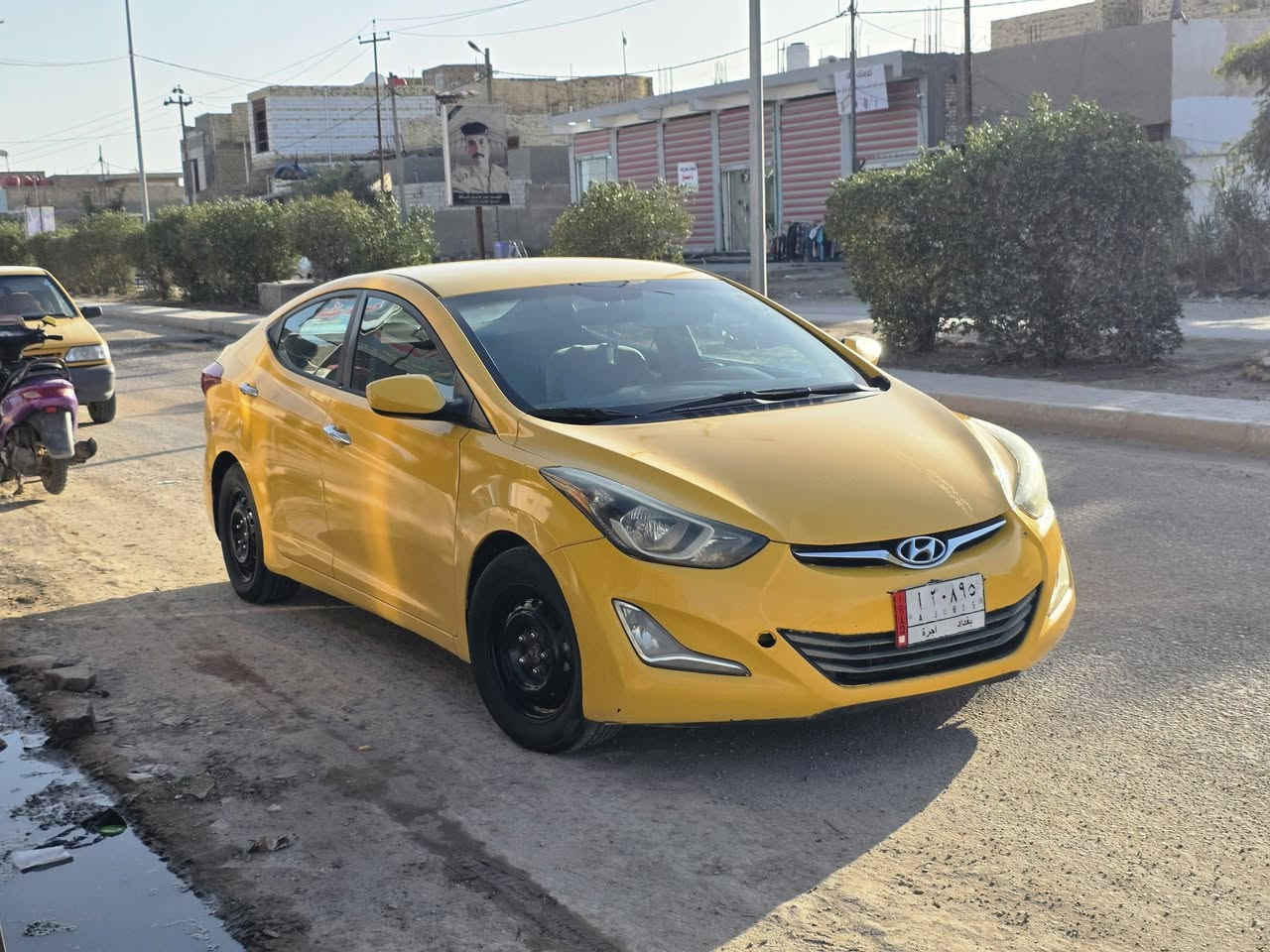 النترا 2014
وارد امريكي 
حادثها جاملغ وبنيد 
بدون دواخل
شاصي ولغد سليمات
مكينه 1800 دوش
كير ومكينه كفاله
مصفره هيئه وغرامات
مالكها موجود

للاستفسار ***********
