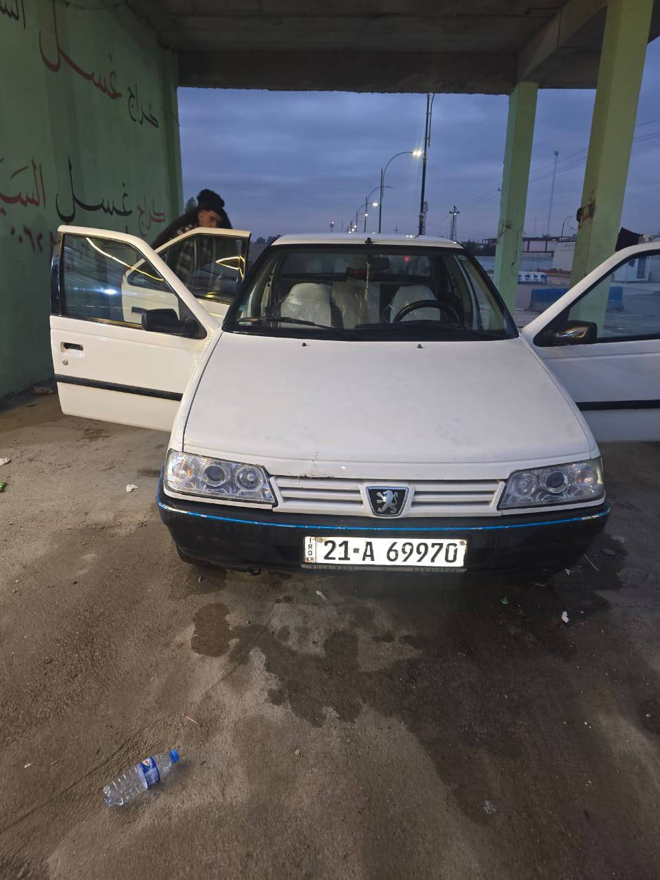 السلام عليكم سياره بيجو رقم سليمانيه موديل 2010 دفتر بانزين موجود سياره جاهزه تحويل ثاني يوم سنويه 2030
 للاستفسار ***********
