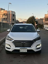 توسان 2019 خليجي مكفولة من الصبغ  بيها باردات شوية بس السيارة نظيفة ما...