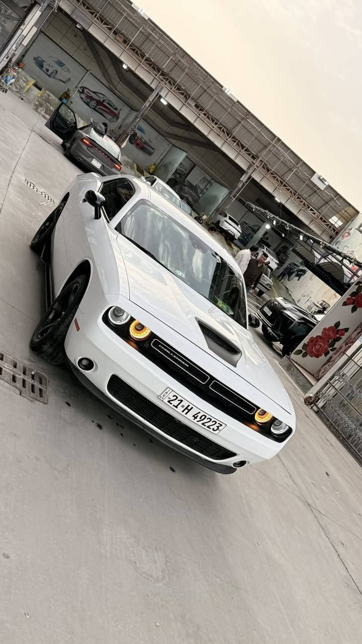 سلام عليكم شلونكم حبايب الي يدور نضيف وجديد

جالنجر 2023 Sxt لاست كول 

سيارة بيها جاملغ وبنيد فقط حادثها كلش خفيف 

رقم سليمانية 

والسيارة بيها كتاب تضليل من المرور 😜

ومواصفات ال sxt معروفة داخل احمر وسيارة جاهزة للأخير كل نقص ما بيها ابد 

سعر 185 
مكاني البصرة ♥️

***********

وبخدمتكم
