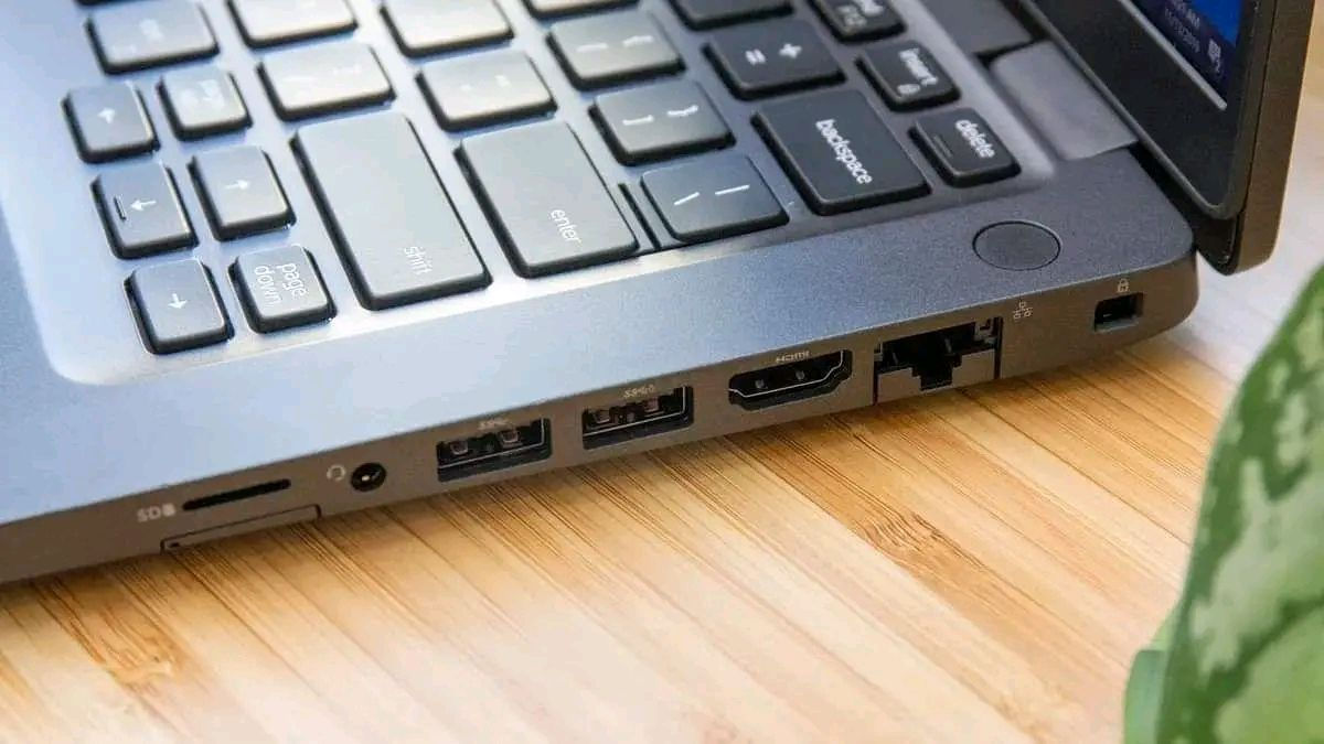 لابتوب Dell سوبر سلم الجيل الثامن سوبر سلم  للبيع
المعالج core i5 الجيل الثامن
رام 8 كيكا DDR4
هارد 256 كيكا SSD
كرت الشاشه Intel UHD حجم 4 كيكا
الشاشه حجم 14 انج ضد التوهج  دقة FHD
باتري ليثيوم 6 خلايا  شحن سريع 65 واط والباطرية ممتازة
كامره دقة hd تحتوي قفل فتح وغلق الكامره
 منفذ تايب سي و رام  وhdmi وسيم كرت وباقي المنافذ   الحاسبه كلش نضيفه وحلوه
السعر 300 النجف, العراق


**إذا كنت صاحب هذا الإعلان وتريد حذفه لأي سبب، رجاءا أرسل رسالة إلى الدعم الفني**
