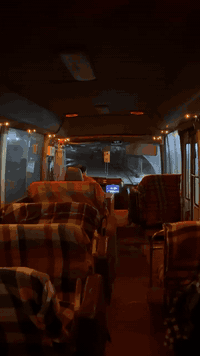 اسلام عليكم كوستر نيسان 2002 السياره جاهزه كبل لشارع كير مكينه اكسن خير من الله السياره على ايدي تخم ورك اماي خلفي تخم لاستيك امامي خلفي تايرات امام جديد ماصارلي هواي من شديتهن الخلفيات نص عمر ويل جبويلس ناصي امامي خلفي حتا السبير جوبلس السياره توضيح الساره 2002 والسنويه تقره 2006 عليها غرامه 22 ورقه ينزلن من السعر  والطخه مثل ما موضح بلفيديو هم تصليحه ينزل من السعر سعر السياره 117 مكاني اربيل رقم تليفون بي واتساب 
 السنويه مكسوره ***********
