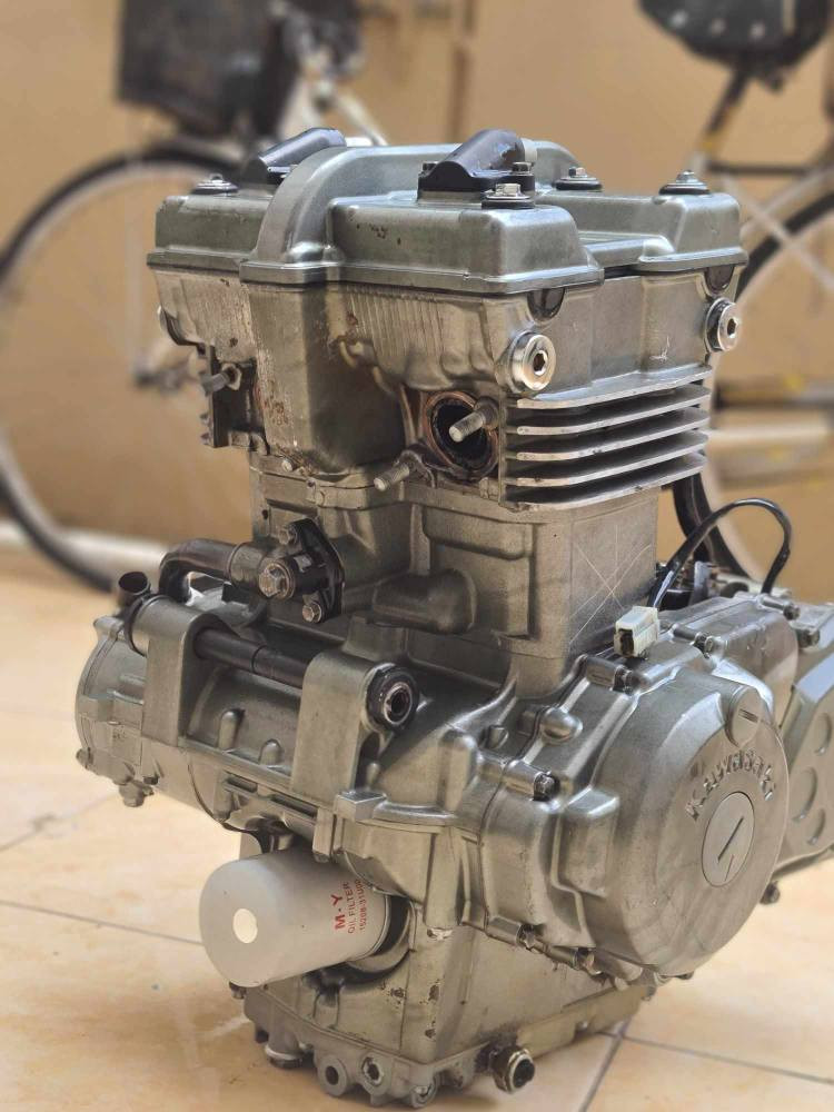 ‎ئەو مە کینەی Kawasaki بۆ فرۆشتن
500cc
دوو کۆلیلی لە گەڵەو کابریتەشی لە گەرە
سەروو بنیی کە پسە‎ أربيل, العراق


**إذا كنت صاحب هذا الإعلان وتريد حذفه لأي سبب، رجاءا أرسل رسالة إلى الدعم الفني**