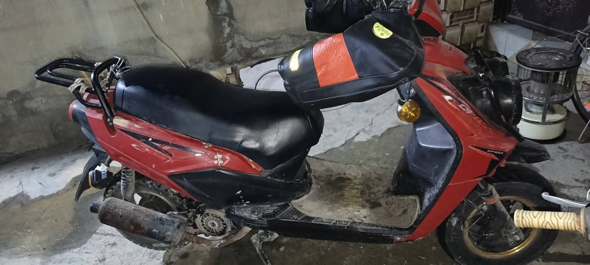 سلام عليكم سكنس جبلي لون احمر ماكينه بالشرط مجففت جديد 140 سرعه لايتات بگ لايت السعر 200 بيها مجال مكاني كركوك 
العنوان/ مغازن عزيز دولار يم بنزين خانت زانكو ***********
***********
