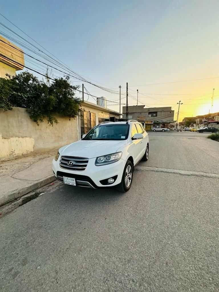 السلام عليكم للبيع 

هيونداي سنتافي 2012 
محرك 3.5
ماشيه 190 الف
سعر السياره 185 ورقه 
كشن كهرباء فتحة سقف 
بصمة تشغيل فول مواصفات 
مكفولة كفاله عامه من الصبغ او تبديل محرك معمره رايمن جديده
مكان السياره موصل جانب الايسر 
***********
***********
‏
