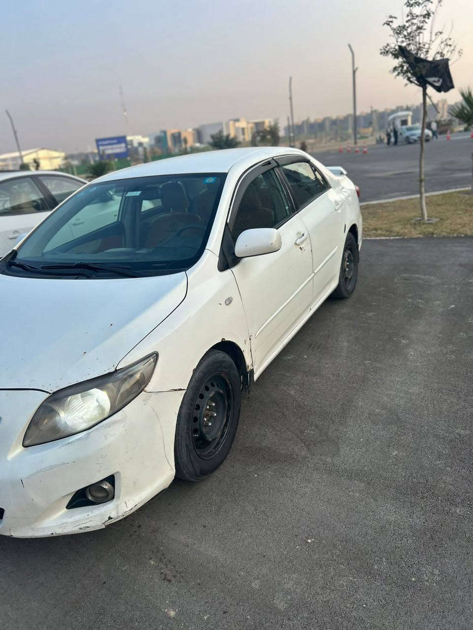 كورله موديل 9 محرك 1800 خليجي رقم واسط دولي بسمي بيها مكانات صبغ بدون دواخل جاهزه  سعرها 88 شادله محرك كامل هوه وتفرعاته حاويه ***********و *********** النجف, العراق
