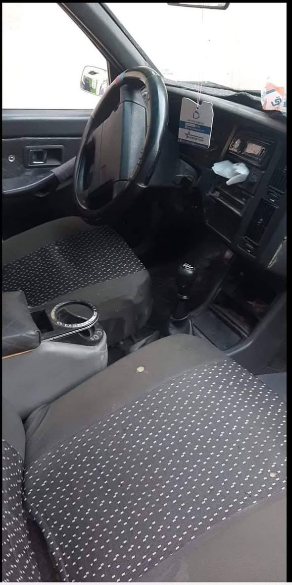 السلام عليكم سياره فالفو موديل  1991حجم 440 سنويه واجهه كاربون بنزين رقم فحص كير محرك شرط السعر11 ورقه الاستفسار اتصال على هذا الارقم *********** /***********
