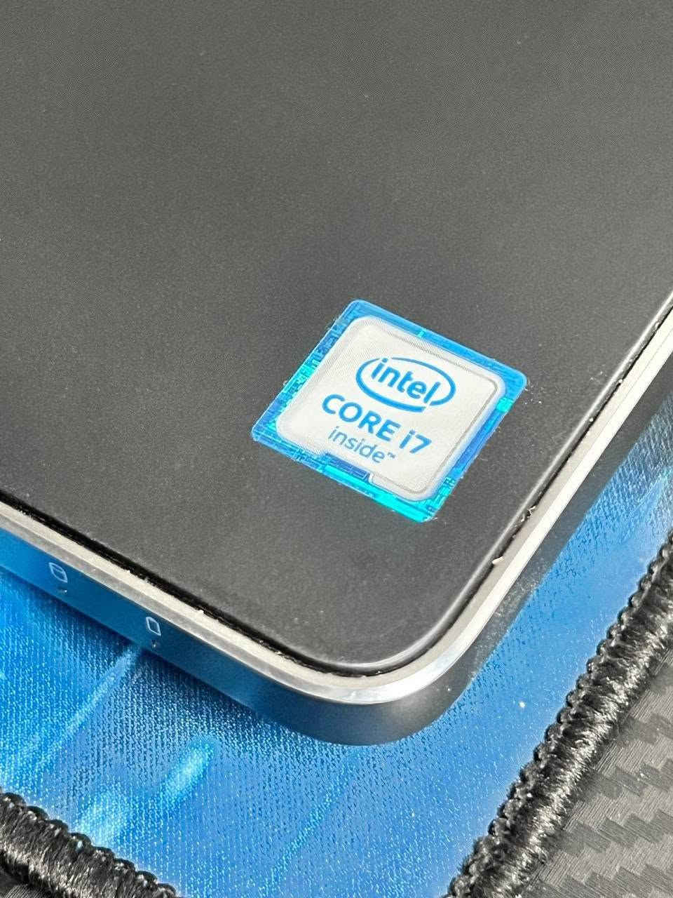 دبابة للبيع🔥
لابتوب يعتبر جداً قوي بالنسبة للسعر وكرت شاشة خارجي 6GB🔰
يشغلك معظم الالعاب بالراحة🎮

ملاحظة مهمة: 🟩هذا العملاق يجي بشاحنة بقدرة 240W وحدها اشتريتها ب 50 الف الاصلية مالتها واغلب اهل المكاتب مينطوك شاحن بهاي القدرة الي تغطي الاحتياج الحقيقي لقوة هذا اللابتوب🟩

Dell precision 7720 فئة الطحن 
Core i7 6820hq - معالج اعلى فئة من جيله
Nvidia Quadro P3000 6GB - العاب وبرامج قوية يطحن
8GB DDR4 RAM - (قابل للتطوير لحد 128 كيكابايت )
Nvme M.2 256GB - قابل للتطوير لحد 4 تيرا
17.3 INCH FHD SCREEN - شاشة مرتبة بحجم عملاق

للعلم الصور ظالمة دقة الشاشة هي احلا بعد 

ضمان 10 ايام من اي خلل استبدال 
ضمان بطارية ساعتين فما فوق علماً انو البطارية بحالة ممتازة
 
مع ملحقات ماوس وماوس باد وشاحن اصلي بقدرة 240W وحقيبة

السعر : 525 الف دينار ☢️  متوفر توصيل
راسلني واتس واطلبها : ***********✅
