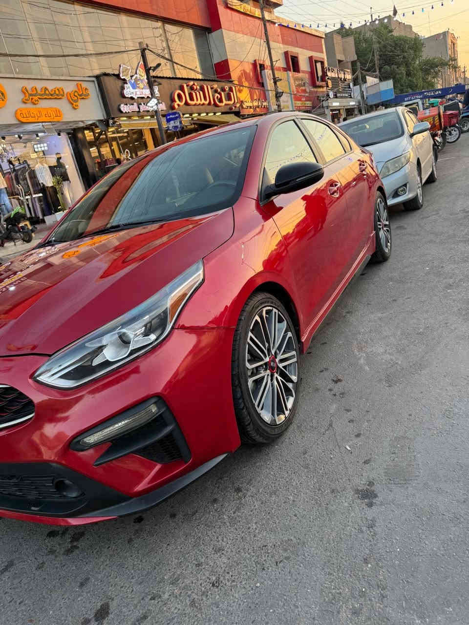 فورتي جي تي لاين للبيع محرك 1600 تيربوو
موديل 2021 رقم اربيل 
فول مواصفات 
وارد امريكي حادثها جاملغ وبنيد بدون شواصي ولغود ايرباك ستيرن طاك ومرجع سستم
المواصفات:-
شاشة 
كامرة دوارة
سترين حرف D رياضي
تحكمات ستيرن شفتات ستيرن
رادار
قطعتين تبريد 
كشنات جلد تبريد وتدفئة

سيارة مسويلها قبل شهر ادامة وشديت تخم تاير جديد فحص وهزة جديدة تحويل مباشر
السعر 152وبيها مجال بسيط
للاستفسار ***********//***********
السيارة كلش نظيفه وما بيها اي نقص
