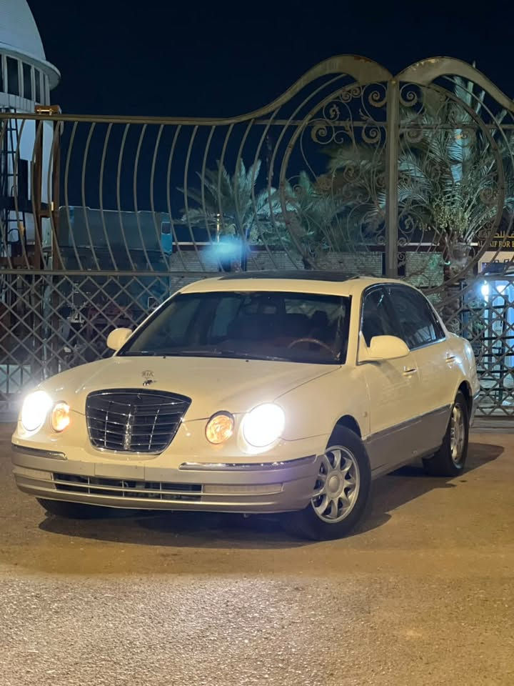 بعد التحية…
" ماشاءالله تبارك الرحمن "
KiA opirus ViP 2006 خليجي 
✅ ماشي137 الف كيلو حقيقي شرط ✅
سيارة واحد على واحد فئة رئاسية مواصفاتها متخلص 
فتحة سلايد زنون عدسة كهرباء بلادي عداد ليزري بلادي مقود كهرباء فول تحكم مثبت سرعة بردة خلفية كهرباء 8 ايرباك اربع جامات اوتو تدفئة كراسي كراسي كهرباء مع ذاكرة خزن تبريد قطعتين ثلاجة دبل حافظة وسطية داخل صاج مري كهرباء 
مانع انزلاق ABS وتراكشن كونترول دبل كزوز سستم صوت انفنتي بلاد وضعيات قيادة المري تنزل عند الرجوع للخلف مراية وسظية ذاتية التعتيم اضاءة داخلية محيطية مسند وسطي ملكي خلفي كشاف ضباب اشاير لد وبعد مواصفات مدا اذكرهن محرك V6 3500 مكفول گير اوتوماتك مكفول سيارة صاروخ 🚀 سيارة عزلها يخبل تسد الباب بعد كلشي متسمع ترايها وسياقتها مال مارسدس مثل الالماني بضبط سياقتها تخبل تبريدها ثلج حدادية نافضها كله جديدة وكالة على ايدي سيارة ماناقصها برغي ومتحب عطل ابد كلش قوية والجانيها يعرف سابقاً قطرة صبغ مبيها بس صبغتها عام درجة اولى هنا ب النجف على مود الجراد وشخوط قليلة للجمالية وشرط السونار السيارة ماشية ١٣٧ الف حقيقي على ايدي نصبتها ب الشارع تخبل فدشي مرتب وامانة هيج سيارة بهيج نظافة بلعافية ع الياخذها السيارة كلش قوية بنيد ماتفتح وعن تجربة جانيها صار سنين ابد متحب عطلات نهائياً رقم بابل تحويل مباشر 
سعرها 79 ورقة مجال قليل حق الجية وسعرها ب النسبة لترايها ومواصفاتها لاشيء للاتصال *********** هذا رقمي عنواني نجف شارع الروان اسف الاطالة
