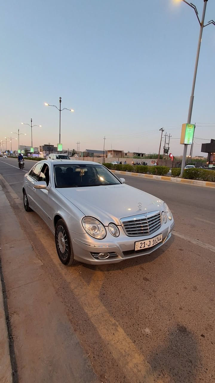 سلام عليكم
مارسدس 211 
2008
e200 محرك 4 سلندر(توربو) 
مواصفات (ELEGANCE) 
سلايد 
لايتات زنون بلاد 
حساسات امامي خلفي 
تحكمات ستيرن جهتين 
كروز سرعه 
شاشه اعطال بدون اي مسج 
كشنات مخمل داخل اسود كشنات كهرباء كشنات تدفئه 
جام اربعه اوتو ضغطه وحده 
تجاوي كهرباء
رقم سليمانيه بأسمي هزه وسنويه جديده 
السياره جاهزه عله اخر حبه تبريد ثلج تدفئه السياره شركه معنى الكلمه 
كفاله عامه من صبغ وضربه عده بارد صغير بلجاملغ يم الايت الامامي مال السياق فقط وسونار موجود 
مكان السياره انبار فلوجه 
استفسار 
*********** واتساب 
*********** اتصال
