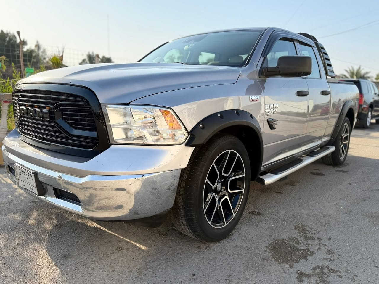 السلام عليكم رام كلاسك موديل 22 حادثهاباب خلفي البچم كبسك بدون ايرباك مصبوغه حزام السياره جديده بمعنى الكلمه فول عدى الفتحه مكينه 5700  ثمانيه سلندر السعر 175 
*********** بيها مجال شي بسيط
