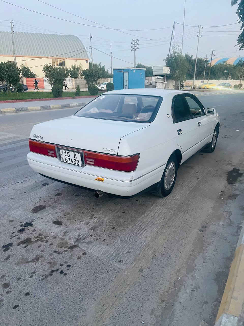 السلام عليكم للبيع بطه موديل ٩٣ جاهزه مكينه كير حداديه تبريد تخم تاير هزه وسنويه جديده مكان السياره واسط قضاء الحي السعر ٥٨ وبيه مجال 
***********
