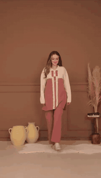 NOVA Fashion 👗
أحدث الموديلات
المنشئ تركيا  🛍️
📍 الشامية - شارع الأطباء
للحجز جملة/مفرد: *********** 📞
