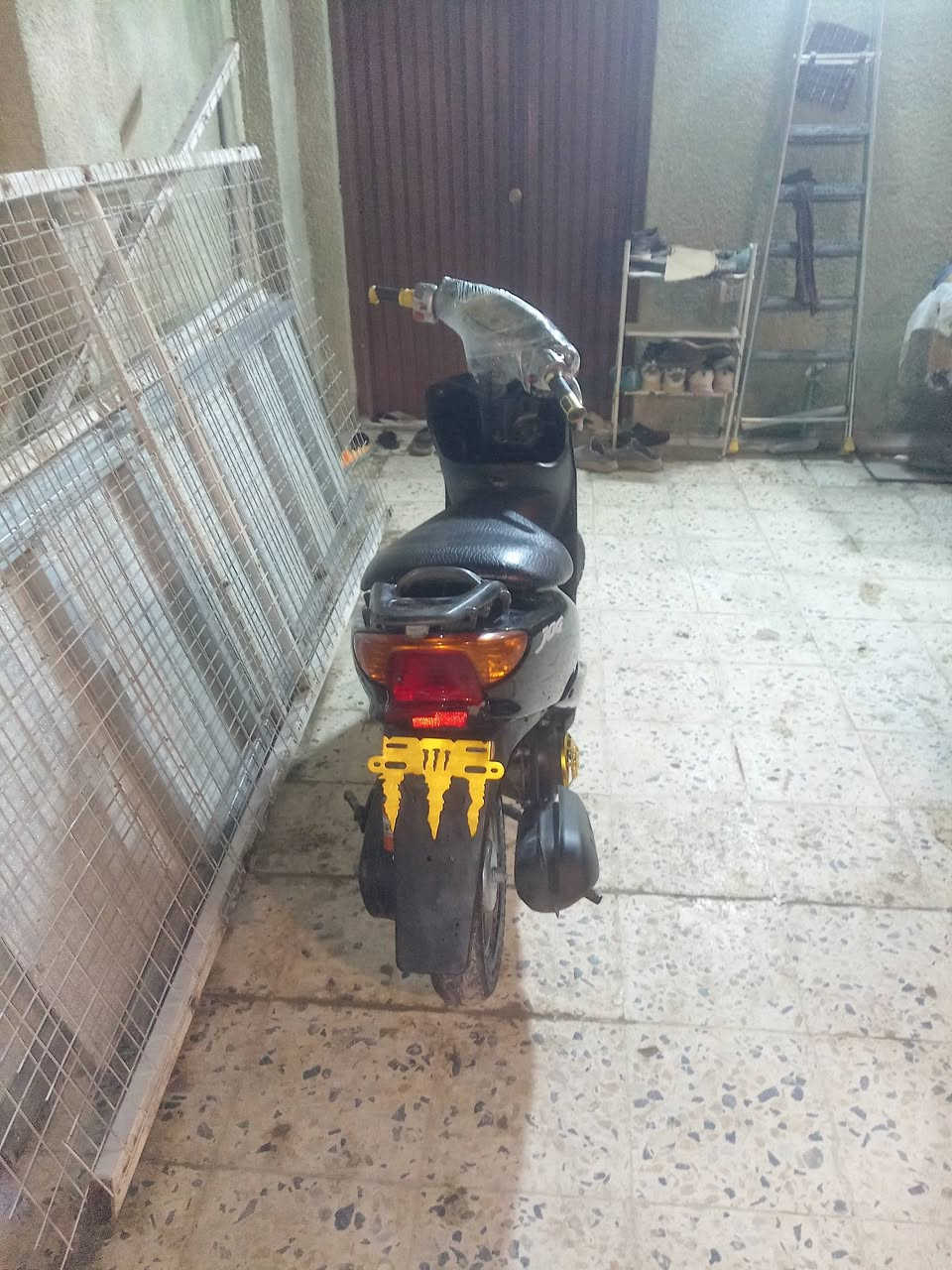 عصفوريه جديده سلف وهندر شلعه معدل كهربائيات كلها شغاله السعر ٣٠٠ وبيها مجال بسيط السكن البنوك الاتصال ***********
