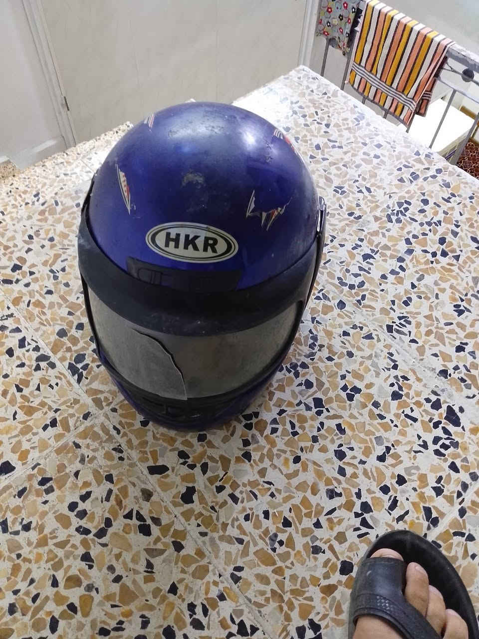 خوذه نضيفه مبطنه فلين بس الجامه مالتها مفطوره ادفع سعر


**إذا كنت صاحب هذا الإعلان وتريد حذفه لأي سبب، رجاءا أرسل رسالة إلى الدعم الفني**