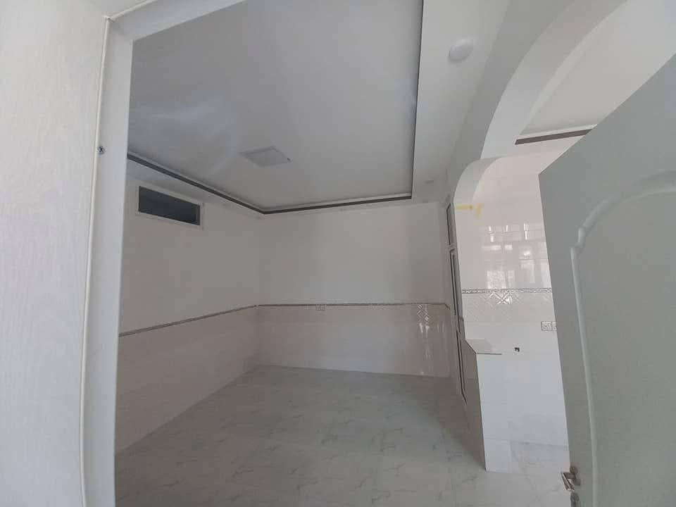 سلام علیکم   نرخی هەرزانو نزیک هەمووخزمەت گوزاریەک

#خانووی_مۆدێرن بۆ فرۆشتن ⛪💒
ناونیشان 📍 قەزای ڕزگاری (سموود) 

◼️ گەڕەکی گەرمیان 🌆🌃
◼️ خوار جادەی حەوت هەزار 🛣️🌃
◼️ ریگەپیدانەو رووی لە خۆری ئیوارەیە  🖼️🌄
◼️ ڕووبەری 10 بە 10 = 100 مەترە 📏
◼️ کامل ژوورەکانی مەغریبیەو دەکتی بۆ کراوە
◼️ فوول مۆدێرن سەردەمیانە کراوە 
◼️ نرخەکەشی زۆر گونجاوە✅✅

🔴 ژوورەکانی ئەم خانووە پێکهاتووە لە ⬇️

🔶 میوان 🪑🚪
🔶 مساعد مطبخ 🍽️🫖
🔶 هۆڵێک 🖼️
🔶 یەک ژووری نوستن 🛋️🛏️
🔶 ڕۆشنایی 🪟
🔶 مشتەمەلات 🛁🚿

بۆ زانینی نرخ 💵پەیوەندی بکەن بەم ژمارانەوە 📲📞📳

***********

دەتوانن سەردانی
#نوسینگەی_ئەیوب_لە_سموود بکەن 

ناونیشانی نوسینگە ◀️ ڕزگاری جادەی نێو بازاڕ 🛣️
🔴 سەرووی شارەوانی سموود. 🌆🏣
🔴 تەنیشت شیرینی خانەی زانا🍹🏢

ئێوەی بەڕێزیش هەر موڵکێکتان هەبوو بۆ فرۆشتن یان ویستان بیکڕن دەتوانن ڕەسم و زانیارییەکانتان بنێرن بۆ ژمارە ڤایبەری 📳✅ ***********
