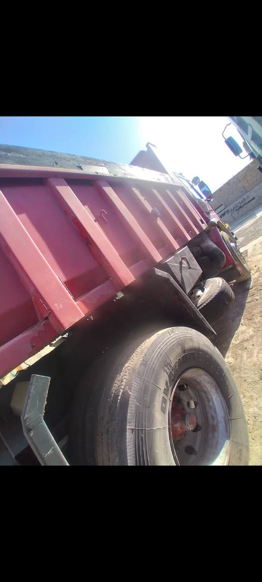 سلام عليكم سكاني موديل 96 كير 4*4 مكينه بيه خيط بخار سنويه 27 سياره بسمي تحويل مباشر  مكاني الديوانيه قضاء الحمزه الشرقي الستفسار ***********
