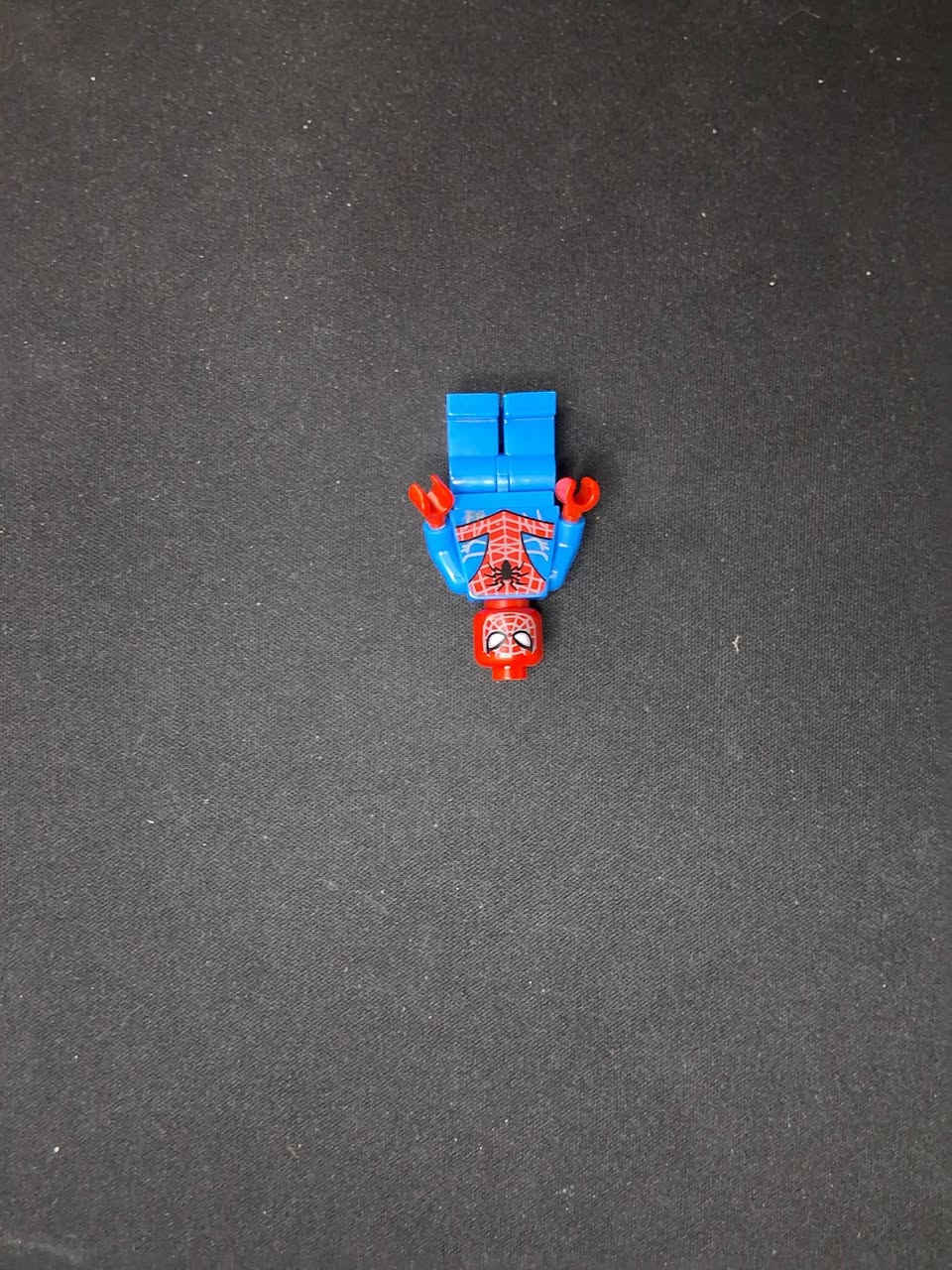 مجموعة ليكو للبيع 
سعر المفرد ب الف ونص 
والشلعه يختلف السعر 
بعدهن جديدات يجن بالجيس 
للتواصل عبر مراسله الصفحه او على الرقم
***********
للعلم اكو منهم بيهن سيريل كود يعني ماستر كوالتي
