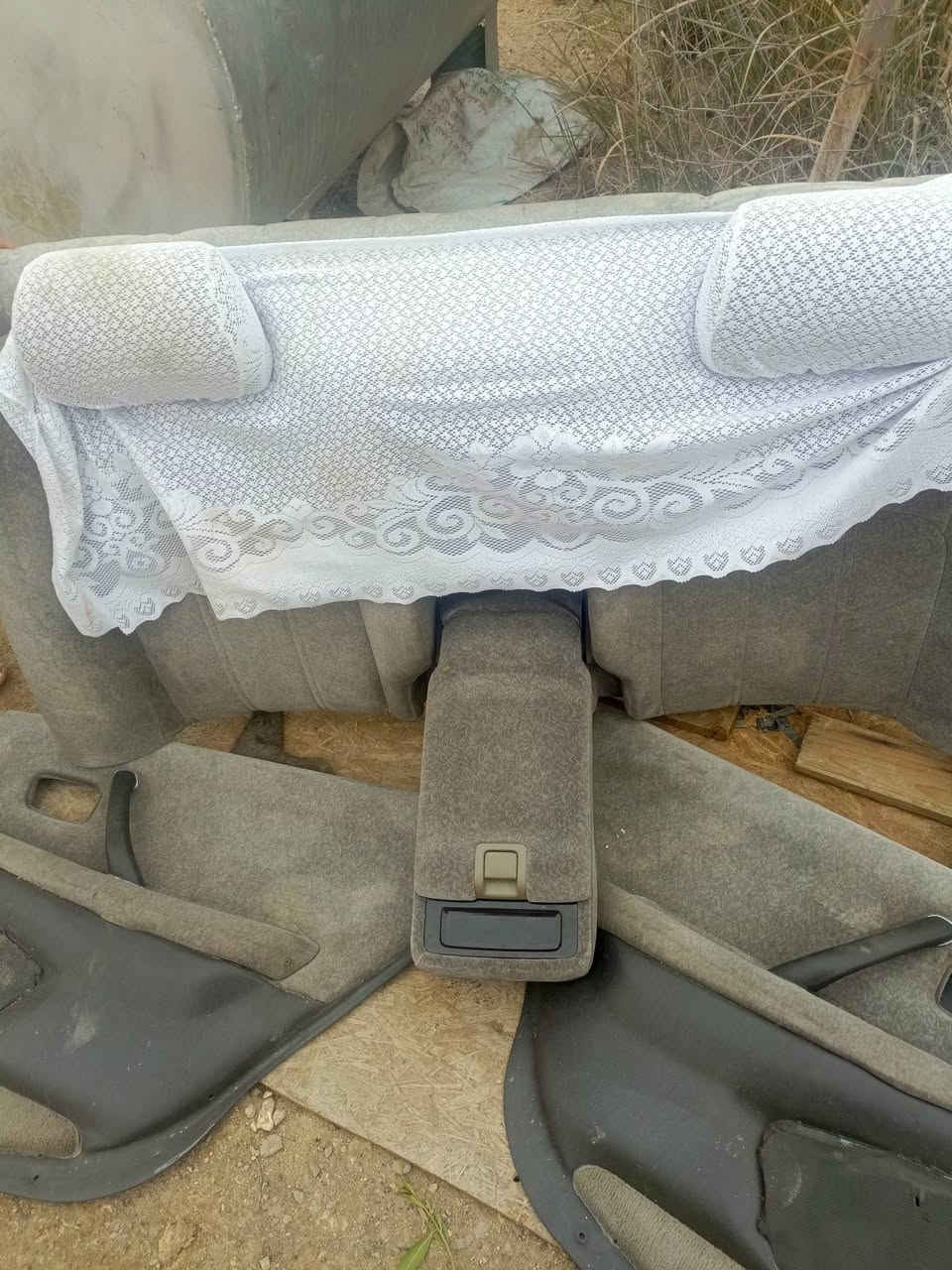 كشنات وبطاين وحصان راس الثور فلات عسلي للبيع مكان كربلاء ***********
