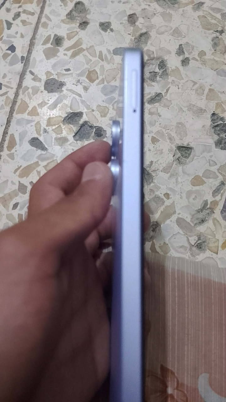 للبيع او مراوس  ب ايفون  سعر 135
Poco c65
ذاكره 256 
رام 8+8


**إذا كنت صاحب هذا الإعلان وتريد حذفه لأي سبب، رجاءا أرسل رسالة إلى الدعم الفني**