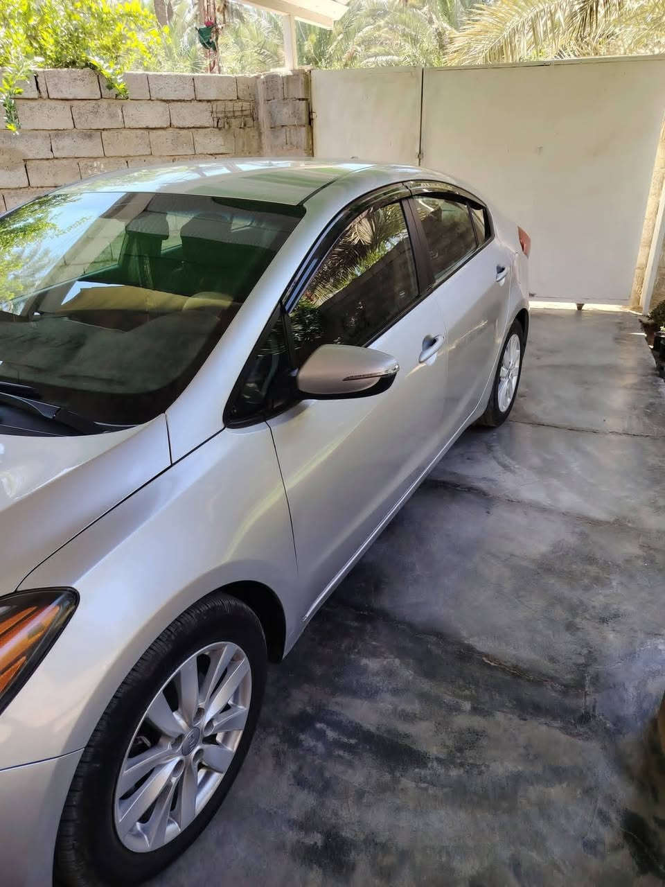 فورتي موديل 2015 وارد امريكي محرك 2000 دوش سعرها 103 ورقه.
بيها 3 قطع صبغ بدون دواخل. مكاني ديالى بعقوبه 
*********** ..
