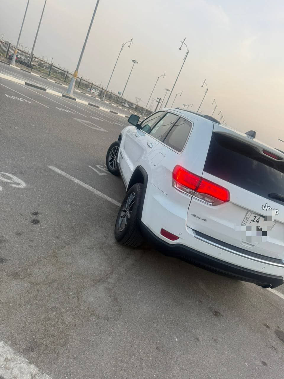 السلام عليكم
جيب شيروكي ٢٠١٩ 
وارد كندي 
ضررها بالعراق
جاملغ وبنيد
بدون ضرر شواصي ولاضرر دواخل
فول ١/١
ماشيه ١٤٥ 
جاهزه حداديه تخم تاير جديد 
جاهزه بمعنى الكلمه 
استخدام شخصي 
رقمها بصره 
تحويل يمته مايعجبك 
بيع او مراوس حسب القناعه 
مكاني بصره
للاتصال 
***********
